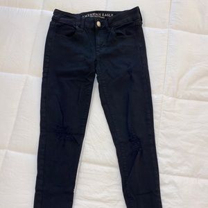 American Eagle Super Stretch Jeggings Black Distressed size 2 Reg